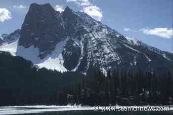 Hikers beware: Avalanche hazards persist in mountain national parks - Saanich News