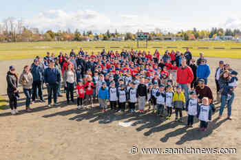 Community spirit hits a home run at North Saanich's Rotary Park – Saanich News - Saanich News