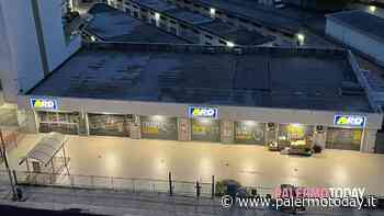 Punta la pistola, svuota la cassa e scappa: rapina al supermercato in via Borremans - PalermoToday