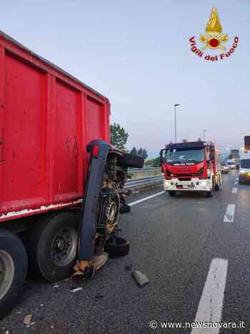 Incidente sulla A4, un furgone urta un camion fermo - NewsNovara.it