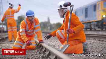Rail strike: RMT union votes for national action