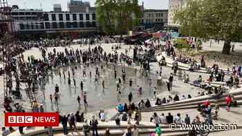 Gloucester's Kings Square marks 50th birthday with £5m facelift - bbc.com