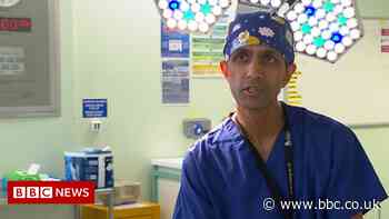 Medics perform 'net-zero' cancer operation in Solihull - BBC