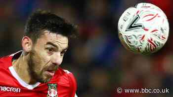 Shaun Pearson: Grimsby's ex-Wrexham captain will have no split loyalties - BBC