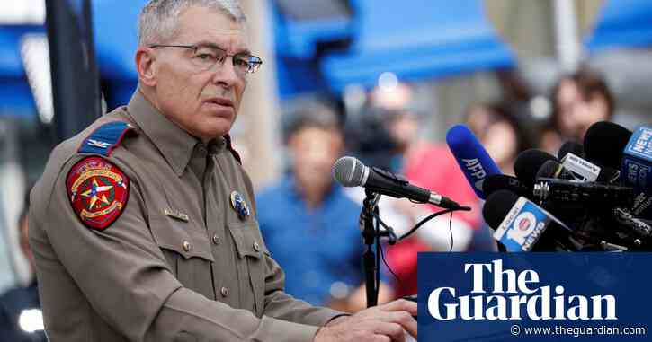 Texas police made ‘wrong decision’ waiting outside classroom, says official