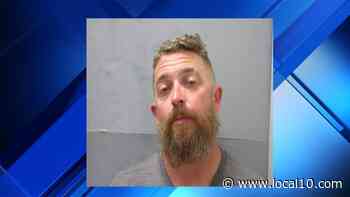 Marathon man arrested for DUI, threatening to shoot patrons at bar, deputies say - WPLG Local 10