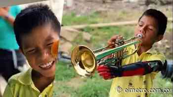 En video: ¡Qué gran gesto! Niño de Valparaiso, Antioquia, recibe prótesis hecha en los CVS de Medellín | - ElMetro