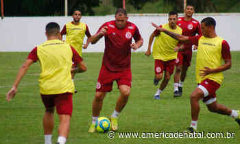 Mecão realiza último treino antes da viagem para Juazeiro do Norte/CE - America de Natal