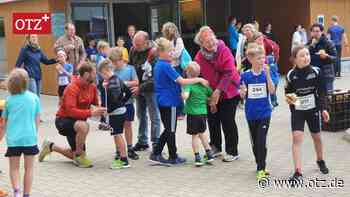 43. Lobdeburglauf mit 30 helfenden Schülern