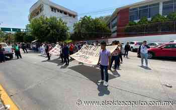 Critican normalistas nulo avance en el caso Iguala - El Sol de Acapulco