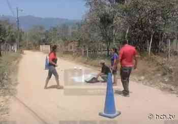 ¡Brutal! Con arma blanca ultiman a hombre en Pinalejo, Santa Bárbara - hch.tv