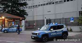 Merano, controlli della polizia tra la stazione e Sinigo: identificate 50 persone - Alto Adige