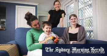 Babysitters make $45 an hour, nanny rates soar as childcare centres in staffing crisis - Sydney Morning Herald