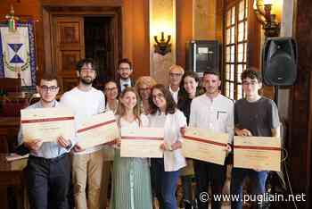 Bari: tutti i premiati del Certamen Di Vagno. La chiusura con una lectio di Luciano Canfora - Puglia In