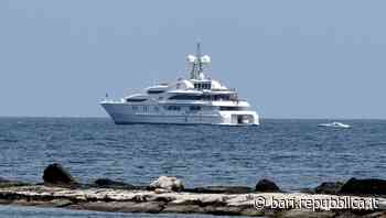 Bari, avvistato uno yacht da super ricchi: affittarlo costa 480mila euro a settimana. Ci sono anche vasca idr… - La Repubblica