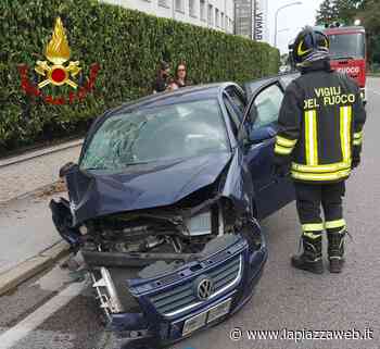 Incidente a Marostica, un'auto finisce contro un muro, una centrale telefonica e le utenze del gas - La Piazza