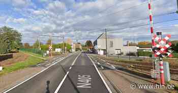 Spooroverweg Steenweg in Welle zondag afgesloten door onderhoudswerken - Het Laatste Nieuws