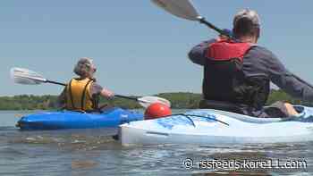 After difficult week, mental health experts encourage people to get outside this weekend