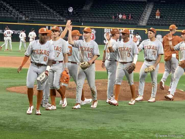 Offense powers Texas Baseball to Big 12 Title Game