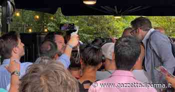 Bagno di folla sullo Stradone per Salvini a Parma: "Gli anni di Vignali ricordati e rimpianti" - Foto e Video - Gazzetta di Parma