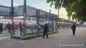Vor dem Stade de France: Pfefferspray gegen Liverpool-Fans - kicker