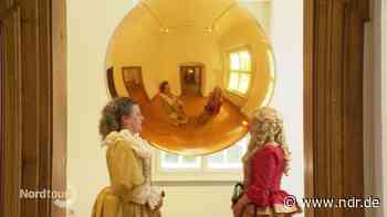 Stade: Im Fundus der Kostümschneiderin - NDR.de