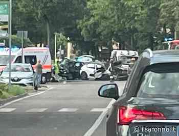 Saronno, frontale in via Piave: due auto distrutte e tre feriti - ilSaronno