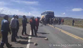 Desempleados de Huanuni bloquean la carretera que une Oruro y Potosí - Pagina Siete