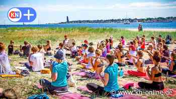 In Eckernförde trifft sich die Yoga-Szene des Nordens
