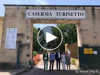 Albenga dice “addio” alla Caserma Turinetto, inizia la demolizione. Tomatis: “Giorno che entrerà nella storia” - IVG.it