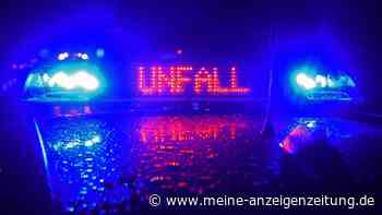 Unfall mit 17 Verletzten: zwei Menschen in Lebensgefahr