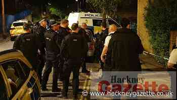 Hackney double stabbing: 2 men slashed in Upper Clapton row - Hackney Gazette