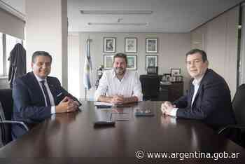 Infraestructura turística y deportiva: Lammens recibió al gobernador Zamora - Argentina.gob.ar Presidencia de la Nación