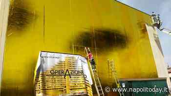 La nuova opera di street art a Ponticelli: Manfredi presenta il lavoro di Zevs - NapoliToday