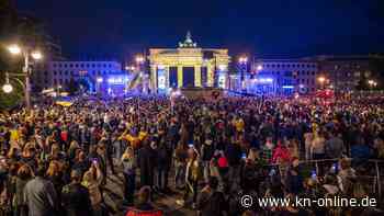 Benefizshow für Ukraine in Berlin - Scholz: „Wir stehen an Eurer Seite“