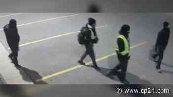 Vaughan diamond heist suspects rappelled into store, cut hole in safe: police - CP24 Toronto's Breaking News