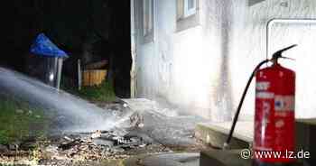 Polizei löscht Mülltonnenbrand in Lage | Lokale Nachrichten aus Lage - Lippische Landes-Zeitung