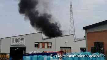 Vignola. Incendio sul tetto di Mescoli Caldaie Operai salvati dall'allarme dei vicini - La Gazzetta di Modena