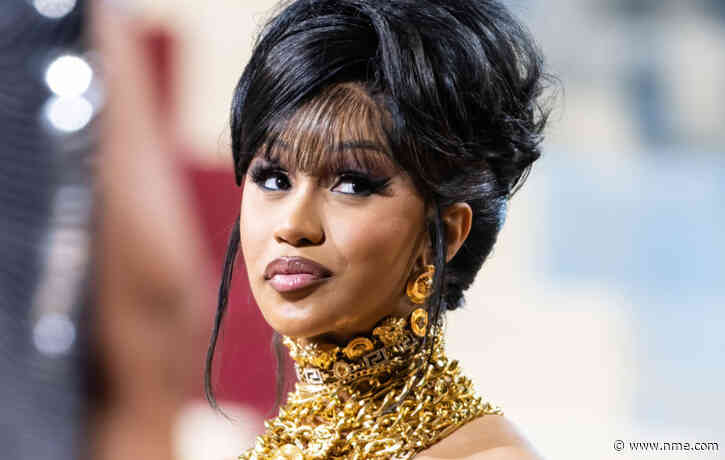 Fans react to Cardi B’s vacation footage of a yacht sinking in front of her