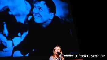 Abschied von Schauspieler Uwe Bohm im St. Pauli Theater - Süddeutsche Zeitung - SZ.de