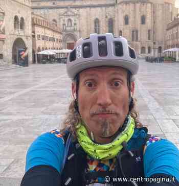 Jesi, sui pedali c’è Marco Bolletta, “biciclettaio pazzo”: le Marche in 20 ore, col sogno dei vulcani - Centropagina