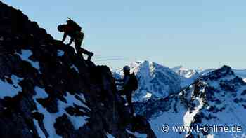 Notfall-Apps: In den Bergen per Smartphone Hilfe holen