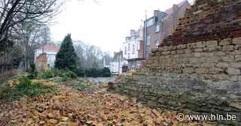 Restauratie van ingestorte stadsomwalling in Sint-Donatuspark dan toch op komst - Het Laatste Nieuws