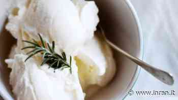 Gelato al rosmarino: usare l’erba aromatica anche per combattere il caldo - INRAN