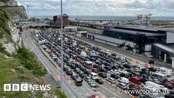 Half-term travel: Dover passengers 'stuck for hours' at border control