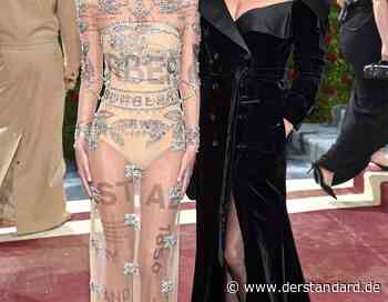 Met-Gala 2022: Die aufregendsten Outfits - DER STANDARD