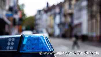 Betrunkener beschädigt 16 Fahrzeuge