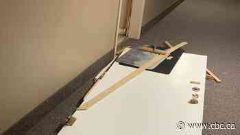 Saskatoon man says police responding to shootings broke down his door, took him to station barely clothed - CBC.ca