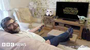 Film fan watches 1,000 movies in coronavirus lockdown - bbc.com