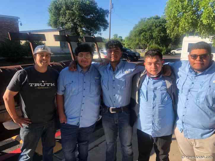 Austin students prepare to cook for national BBQ championship